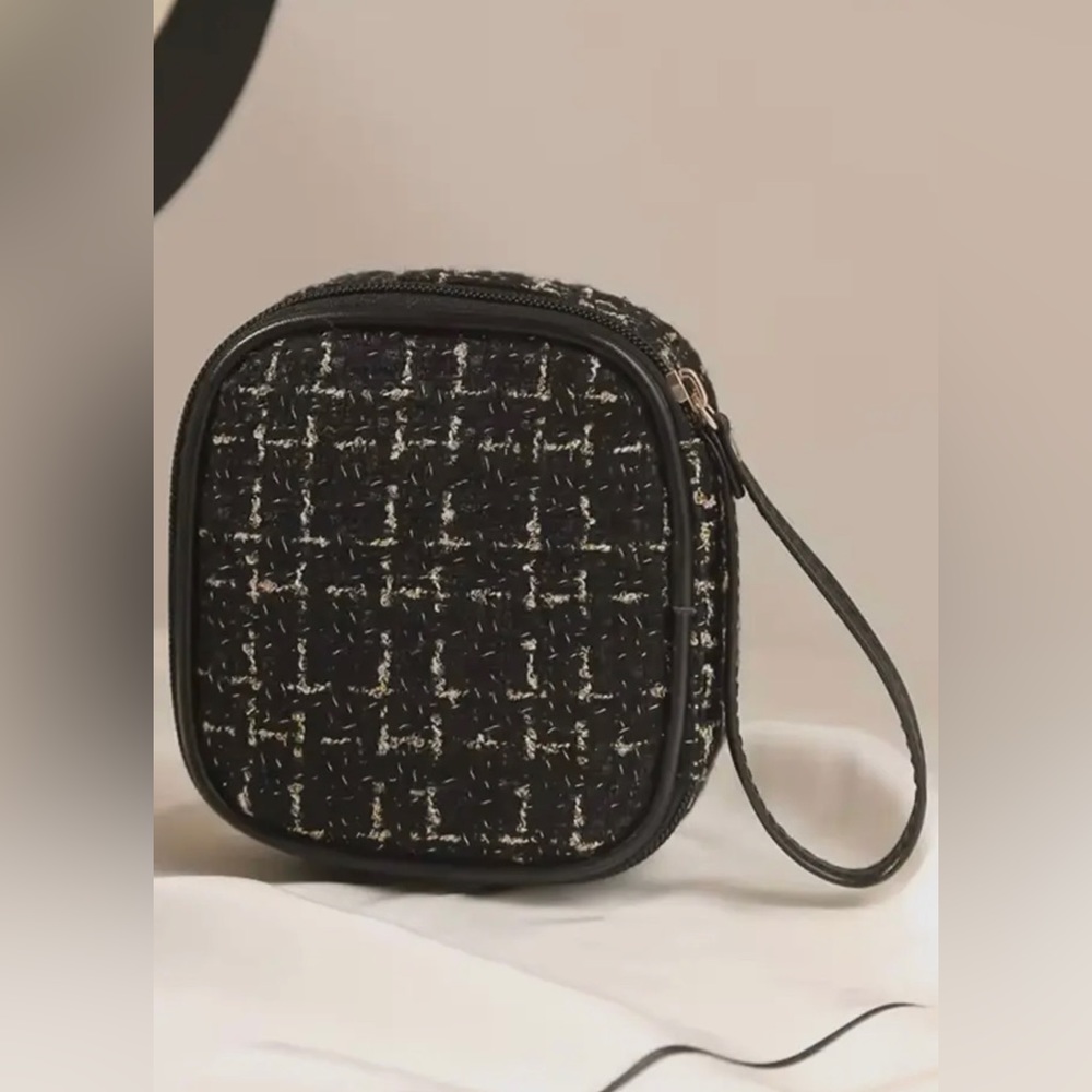 NEW Tweed style cosmetic pouch - Black
